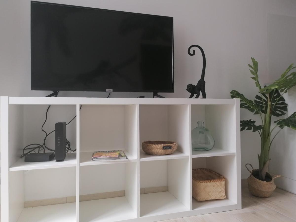 Le Manut, Charme Et Confort 第戎 外观 照片